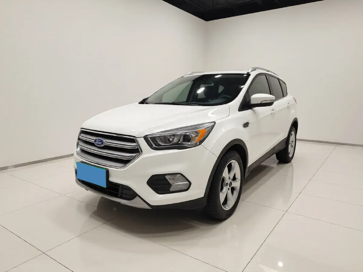 2018 Ford Kuga 1.5T 181HP L4 6AT,autocango,china used car exporter,china ev exporter,chinese used car exporter,chinese used ev exporter
