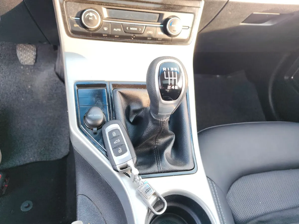 2017 Geely Emgrand GL 1.8L 133HP L4 6MT,autocango,china used car exporter,china ev exporter,chinese used car exporter,chinese used ev exporter