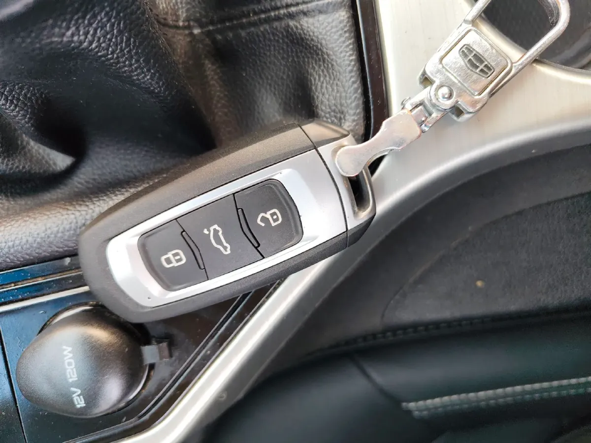 2017 Geely Emgrand GL 1.8L 133HP L4 6MT,autocango,china used car exporter,china ev exporter,chinese used car exporter,chinese used ev exporter