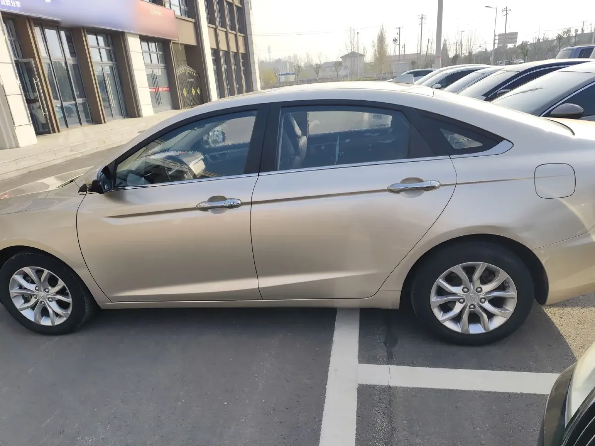 2017 Geely Emgrand GL 1.8L 133HP L4 6MT,autocango,china used car exporter,china ev exporter,chinese used car exporter,chinese used ev exporter