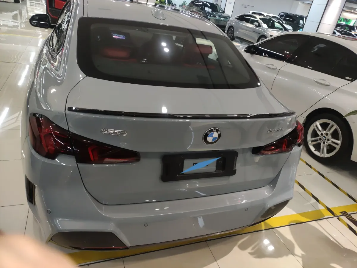 2025 BMW 2 Series 2.0T 204HP L4 7DCT,autocango,china used car exporter,china ev exporter,chinese used car exporter,chinese used ev exporter