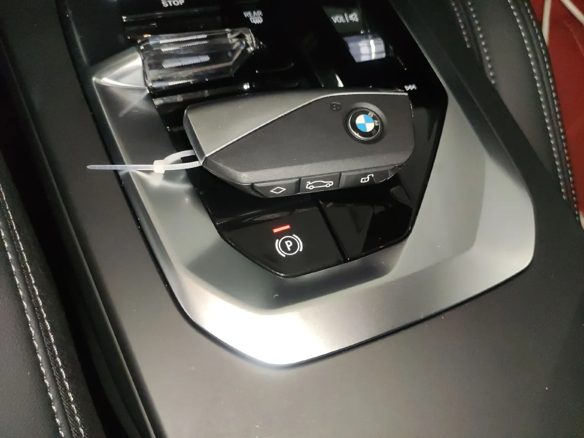 2025 BMW 2 Series 2.0T 204HP L4 7DCT,autocango,china used car exporter,china ev exporter,chinese used car exporter,chinese used ev exporter