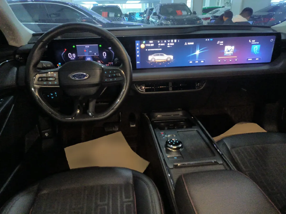 2023 Ford Mondeo 2.0T 254HP L4 8AT,autocango,china used car exporter,china ev exporter,chinese used car exporter,chinese used ev exporter