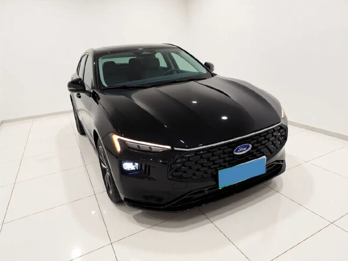 2023 Ford Mondeo 2.0T 254HP L4 8AT,autocango,china used car exporter,china ev exporter,chinese used car exporter,chinese used ev exporter