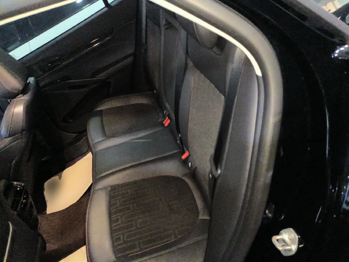 2023 Ford Mondeo 2.0T 254HP L4 8AT,autocango,china used car exporter,china ev exporter,chinese used car exporter,chinese used ev exporter