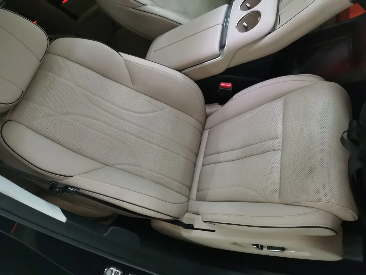 2024 Xpeng X9 BEV 84.5KWH,autocango,china used car exporter,china ev exporter,chinese used car exporter,chinese used ev exporter