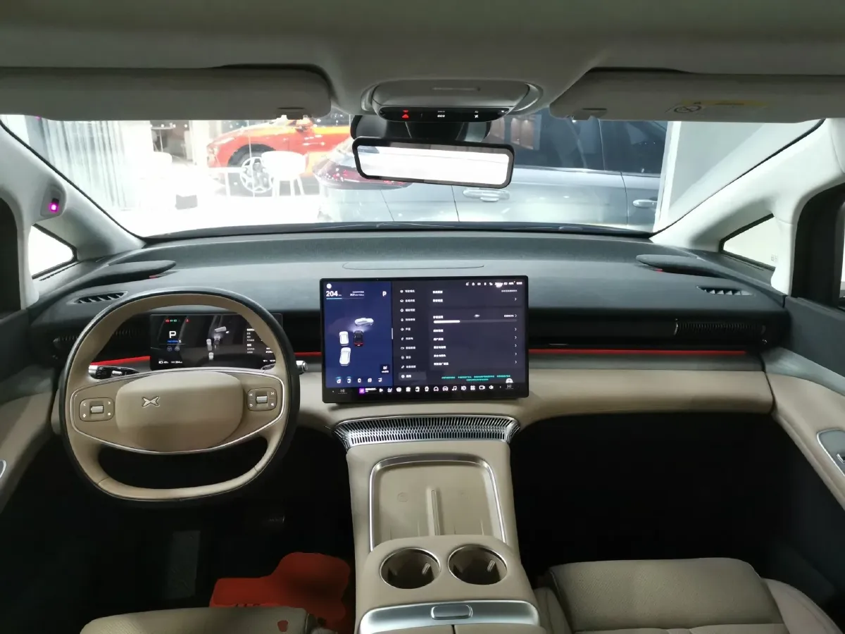 2024 Xpeng X9 BEV 84.5KWH,autocango,china used car exporter,china ev exporter,chinese used car exporter,chinese used ev exporter