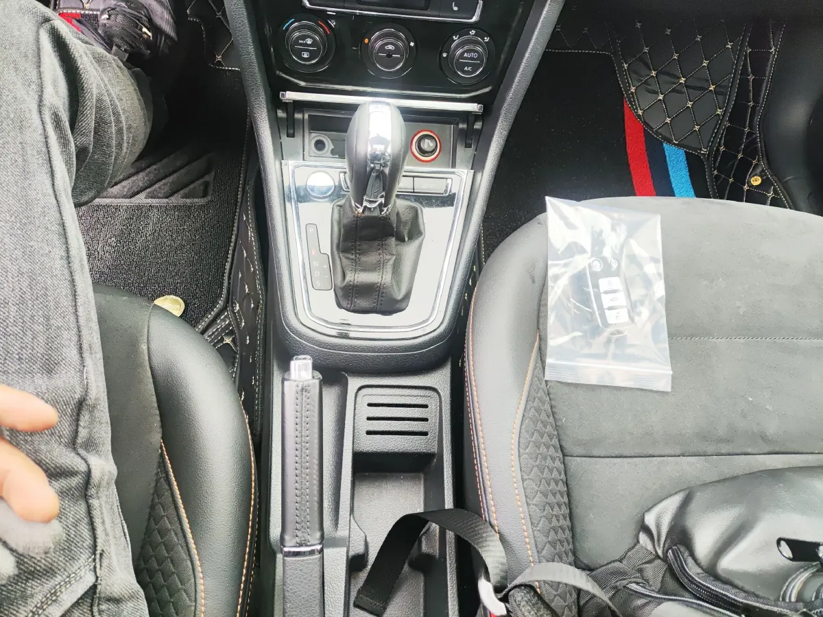 2018 Volkswagen C-Trek 1.4T 131HP L4 7DCT,autocango,china used car exporter,china ev exporter,chinese used car exporter,chinese used ev exporter