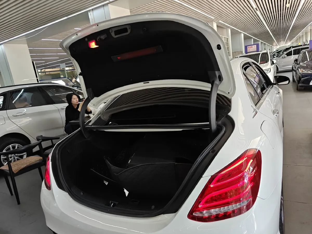 2016 Mercedes-Benz C Class 2.0T 184HP L4 7AT,autocango,china used car exporter,china ev exporter,chinese used car exporter,chinese used ev exporter