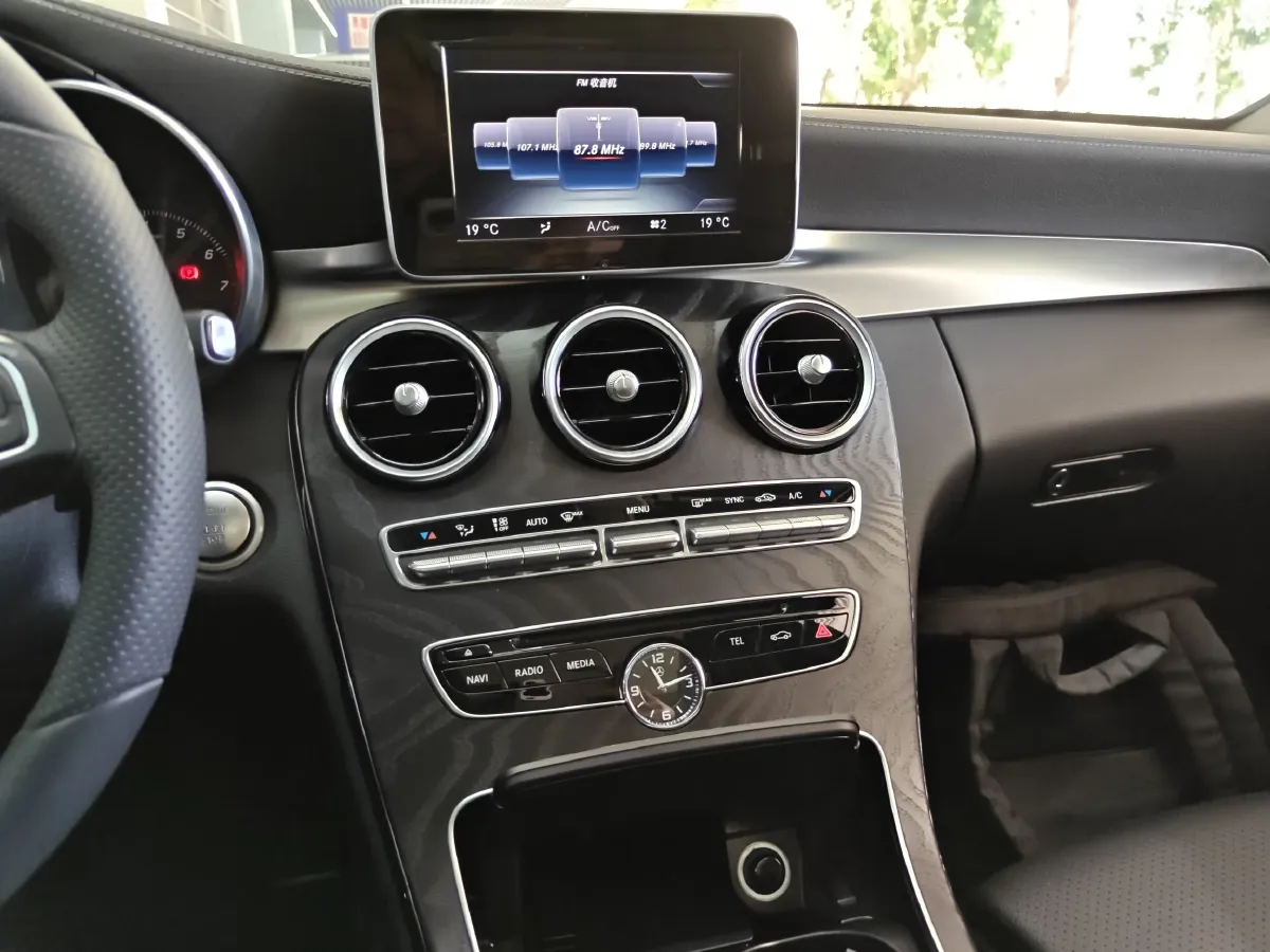 2016 Mercedes-Benz C Class 2.0T 184HP L4 7AT,autocango,china used car exporter,china ev exporter,chinese used car exporter,chinese used ev exporter