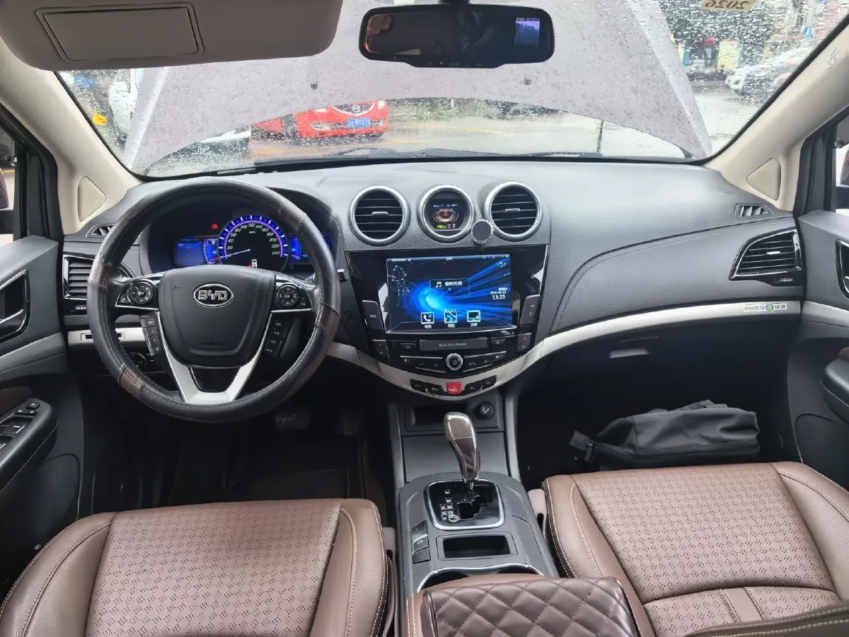 2016 BYD S7 2.0T 205HP L4 6DCT,autocango,china used car exporter,china ev exporter,chinese used car exporter,chinese used ev exporter
