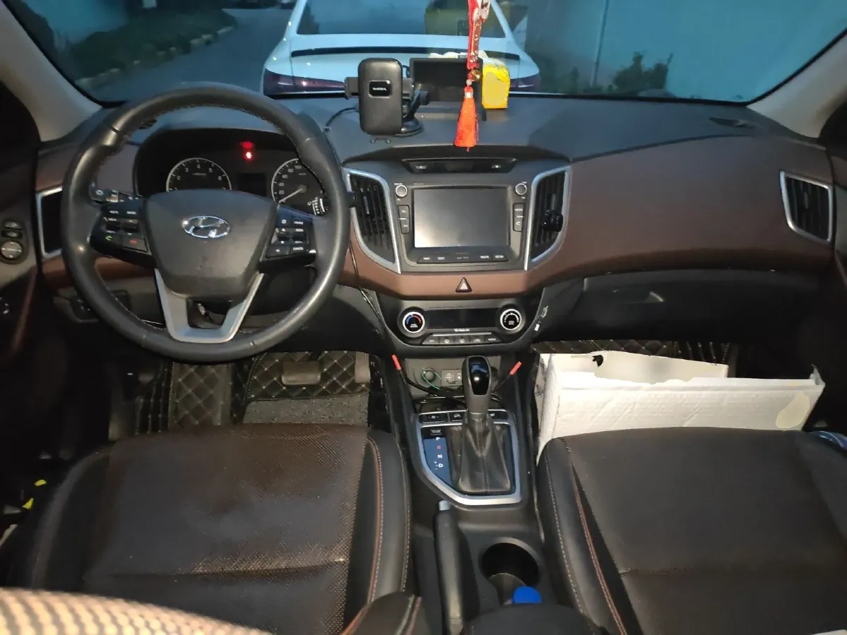 2015 Hyundai ix25 2.0L 160HP L4 6AT,autocango,china used car exporter,china ev exporter,chinese used car exporter,chinese used ev exporter