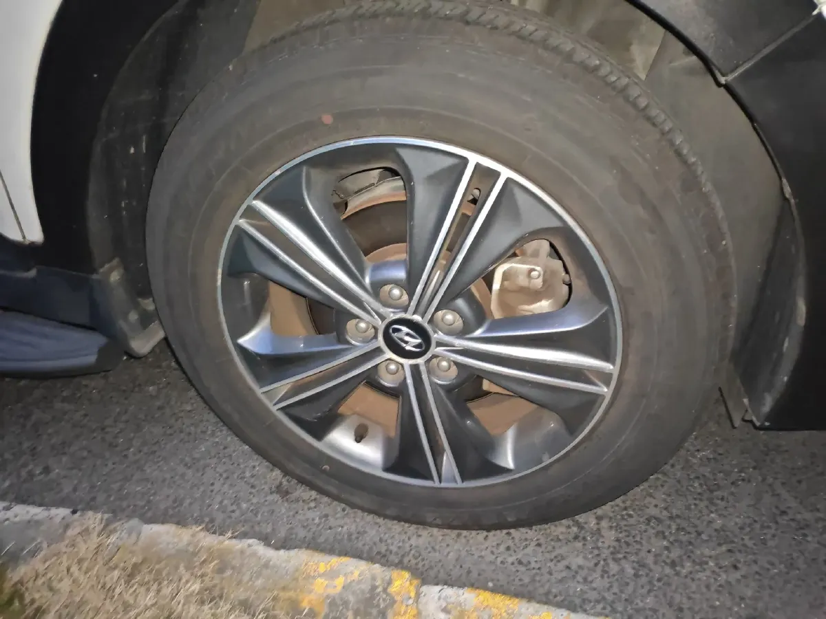 2015 Hyundai ix25 2.0L 160HP L4 6AT,autocango,china used car exporter,china ev exporter,chinese used car exporter,chinese used ev exporter