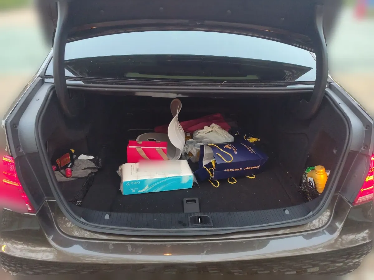 2015 Mercedes-Benz E Class 2.0T 211HP L4 7AT,autocango,china used car exporter,china ev exporter,chinese used car exporter,chinese used ev exporter