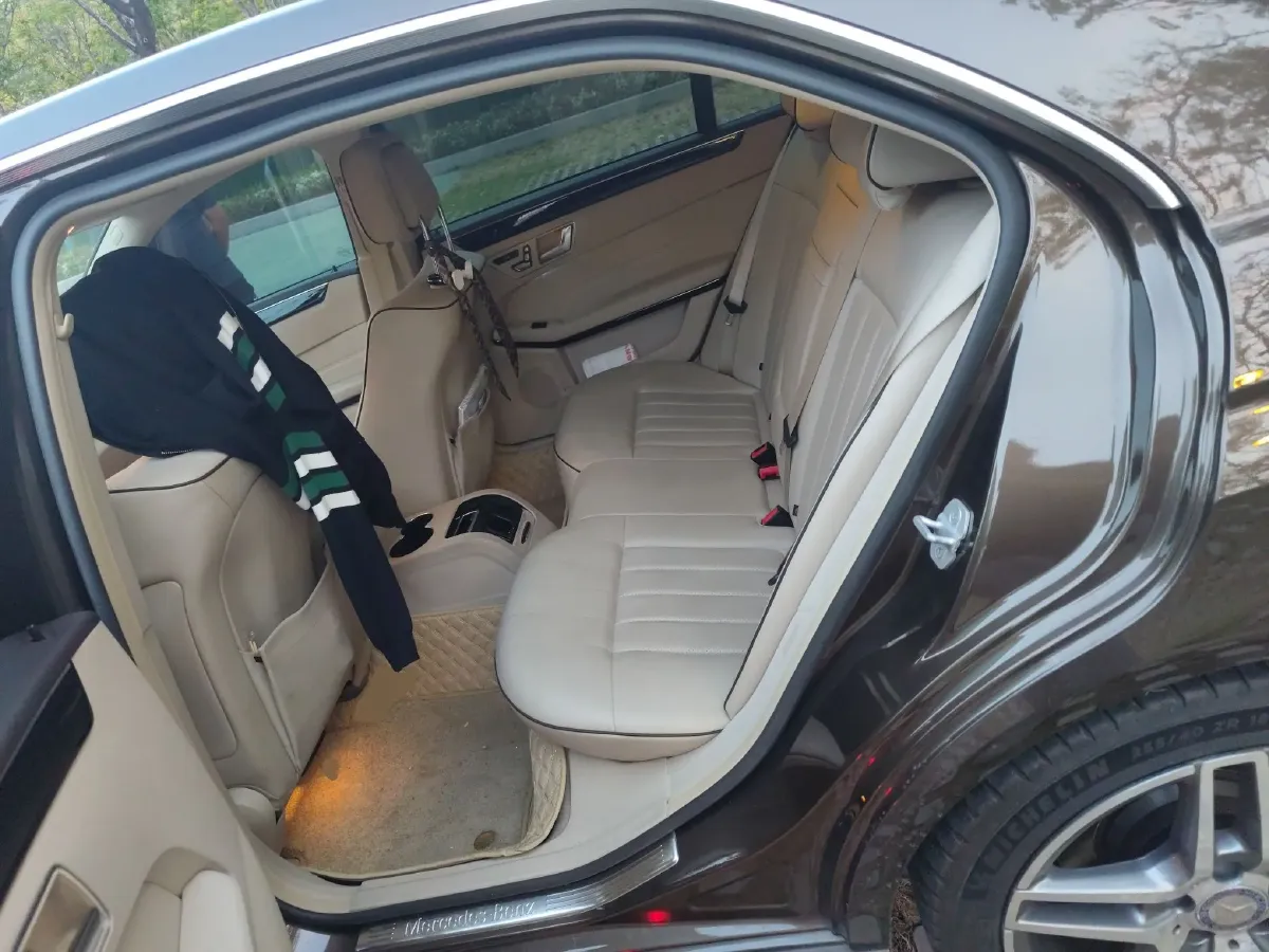 2015 Mercedes-Benz E Class 2.0T 211HP L4 7AT,autocango,china used car exporter,china ev exporter,chinese used car exporter,chinese used ev exporter