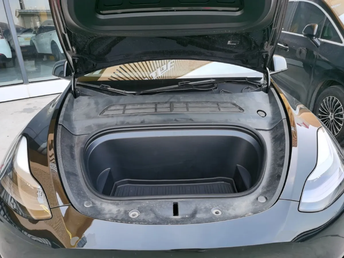 2024 Tesla Model Y BEV 60KWH,autocango,china used car exporter,china ev exporter,chinese used car exporter,chinese used ev exporter