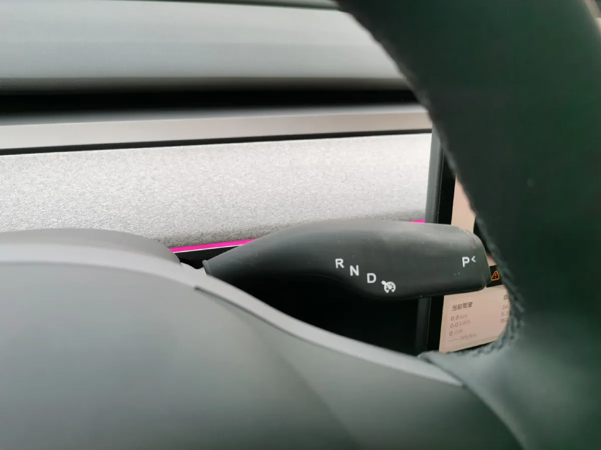 2024 Tesla Model Y BEV 60KWH,autocango,china used car exporter,china ev exporter,chinese used car exporter,chinese used ev exporter