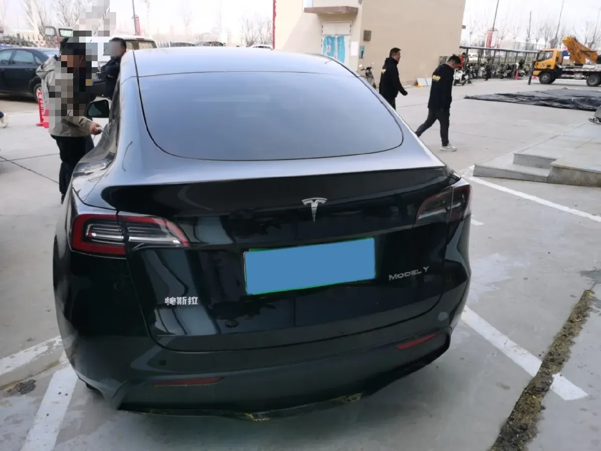 2024 Tesla Model Y BEV 60KWH,autocango,china used car exporter,china ev exporter,chinese used car exporter,chinese used ev exporter