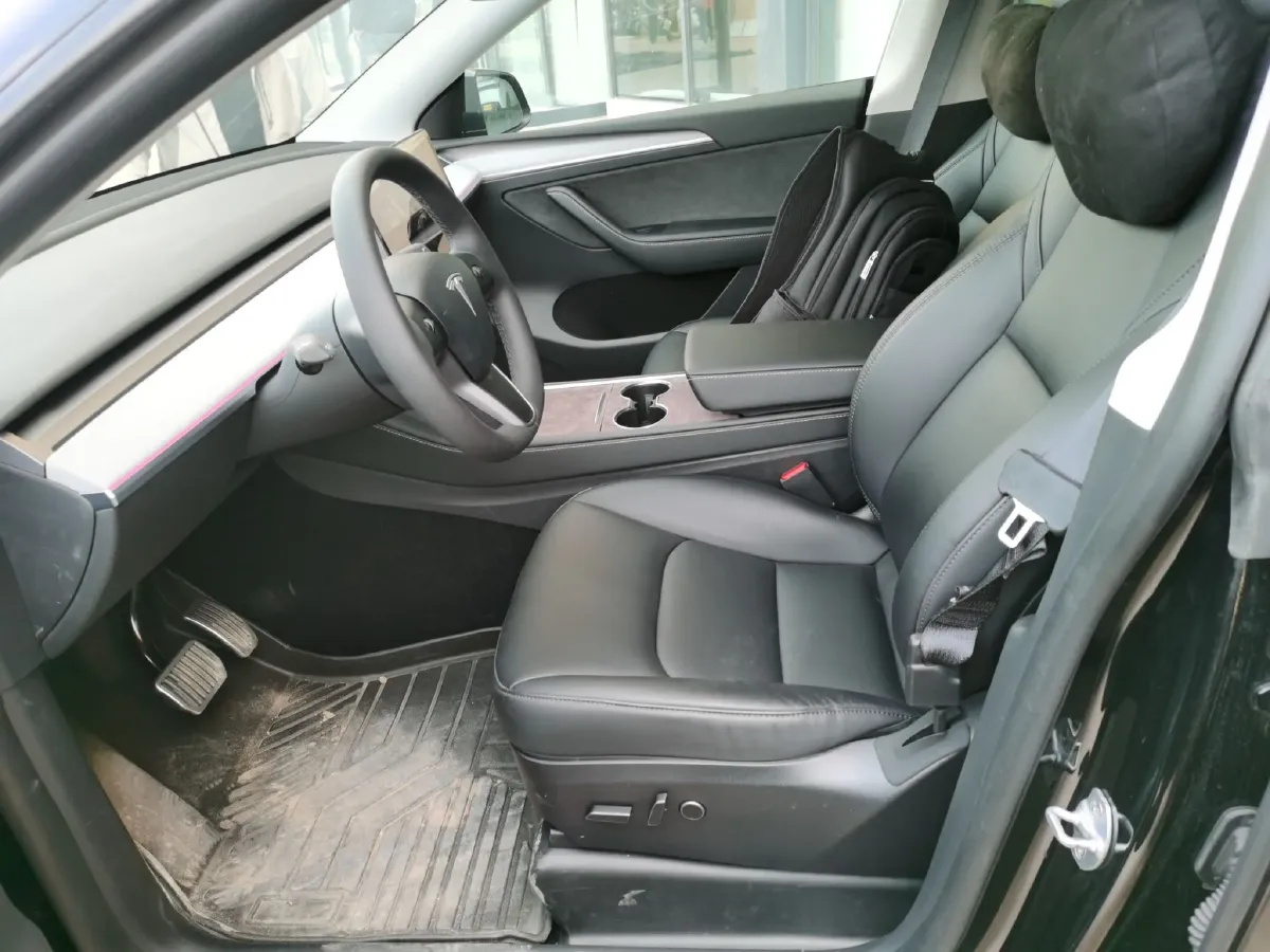 2024 Tesla Model Y BEV 60KWH,autocango,china used car exporter,china ev exporter,chinese used car exporter,chinese used ev exporter