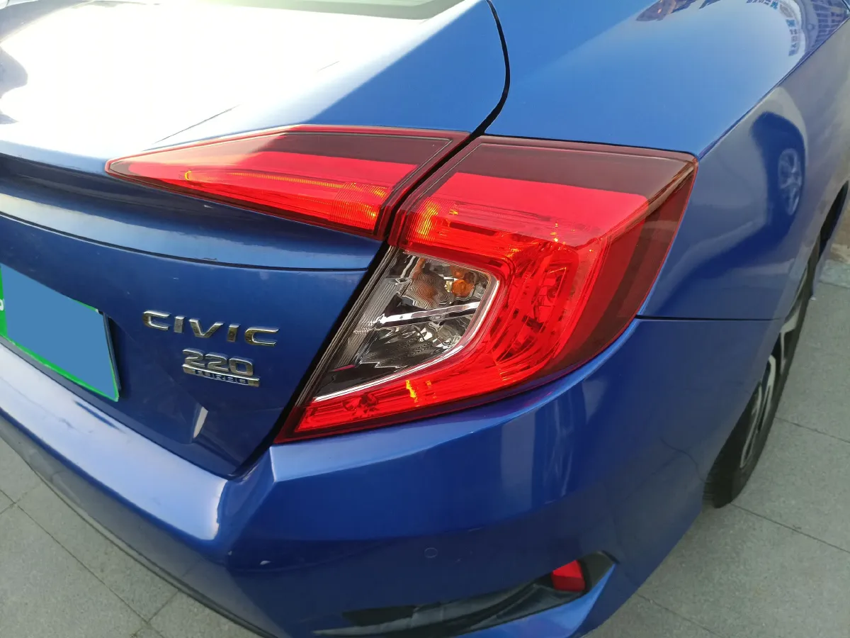 2016 Honda Civic 1.5T 177HP L4 6MT,autocango,china used car exporter,china ev exporter,chinese used car exporter,chinese used ev exporter