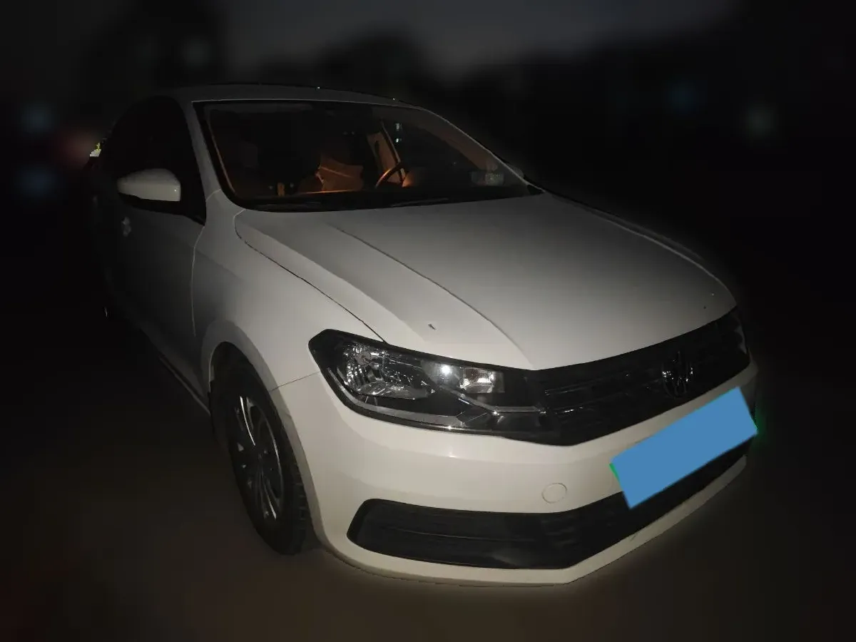 2016 Volkswagen Santana 1.4L 90HP L4 5MT,autocango,china used car exporter,china ev exporter,chinese used car exporter,chinese used ev exporter