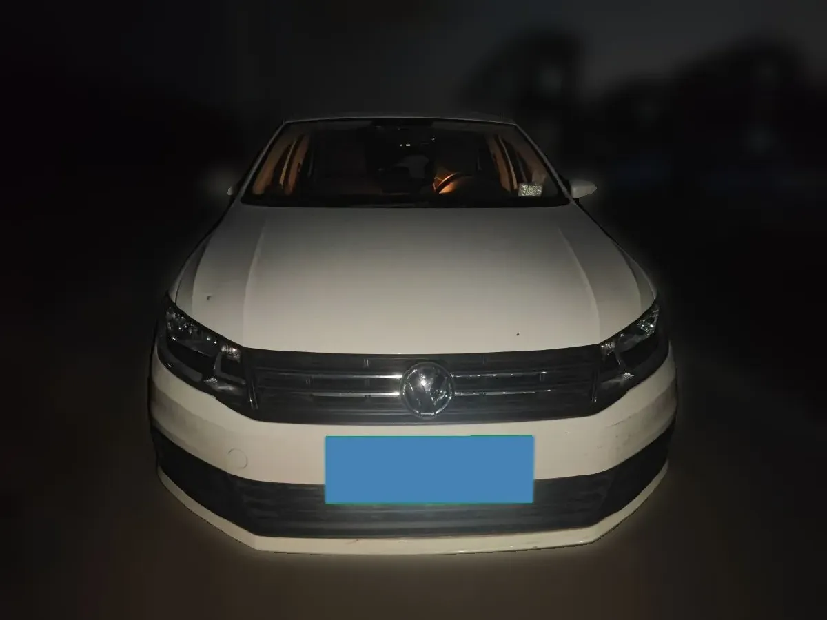 2016 Volkswagen Santana 1.4L 90HP L4 5MT,autocango,china used car exporter,china ev exporter,chinese used car exporter,chinese used ev exporter