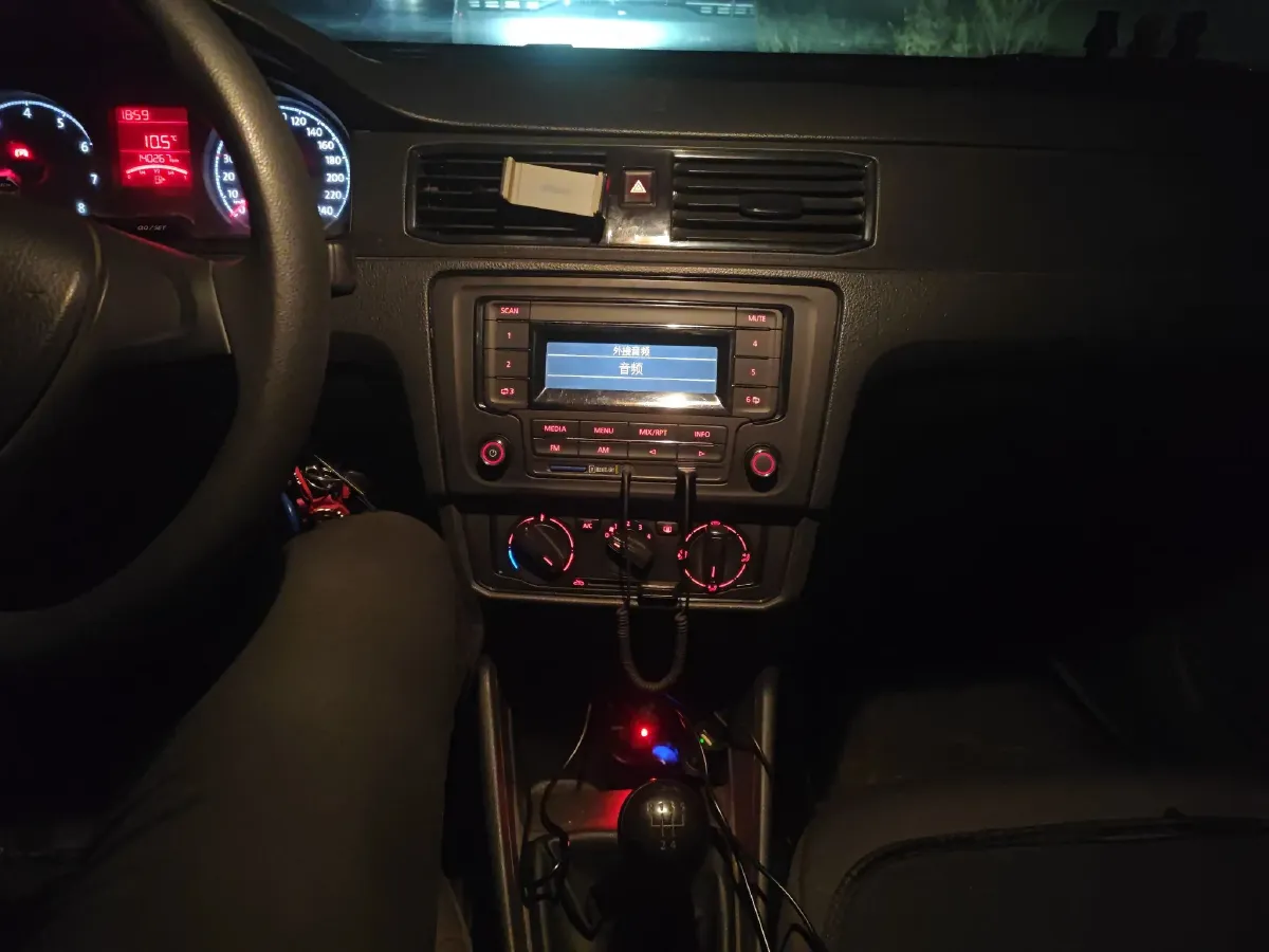 2016 Volkswagen Santana 1.4L 90HP L4 5MT,autocango,china used car exporter,china ev exporter,chinese used car exporter,chinese used ev exporter