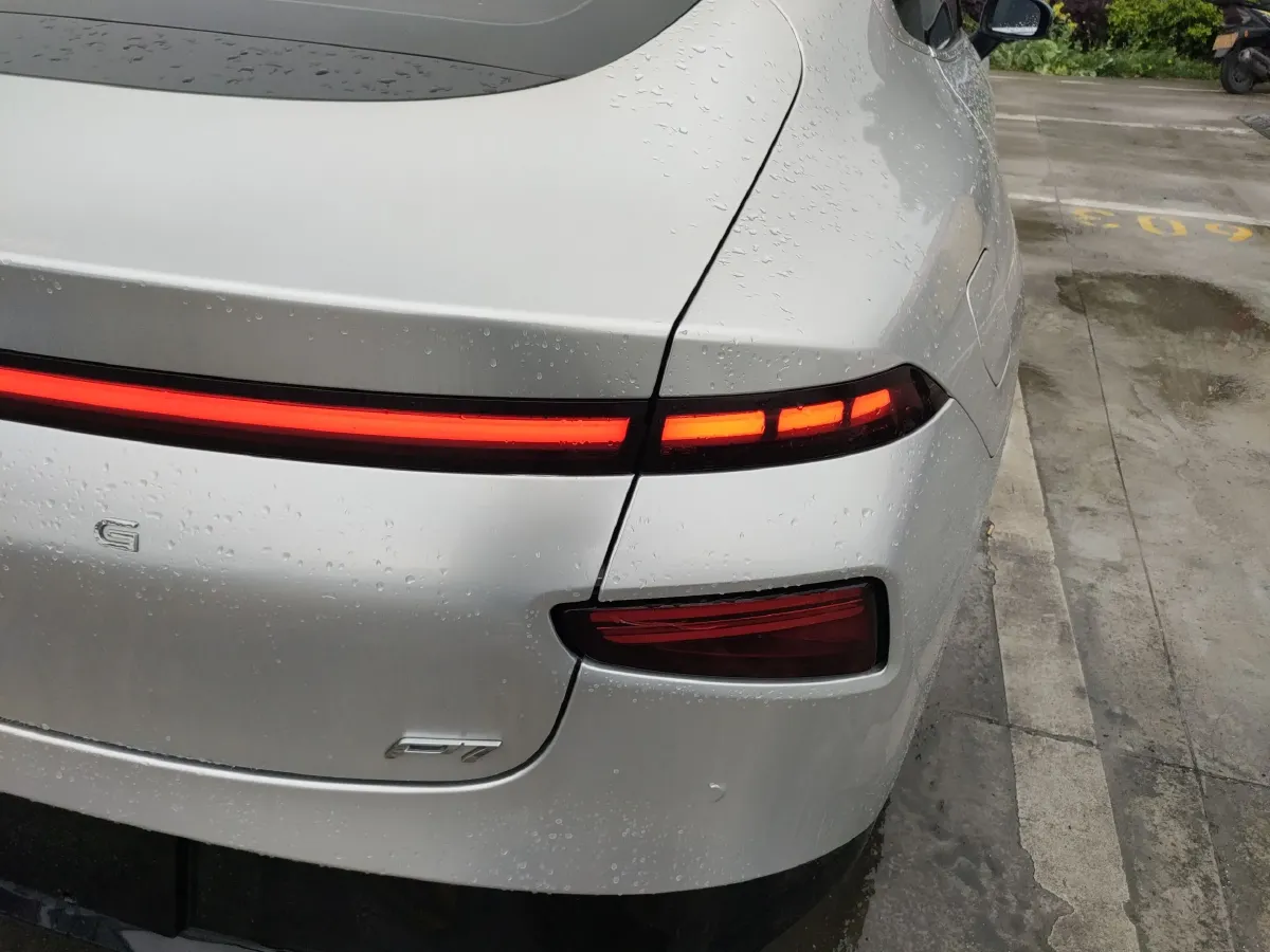 2020 Xpeng P7 BEV 83.1KWH,autocango,china used car exporter,china ev exporter,chinese used car exporter,chinese used ev exporter