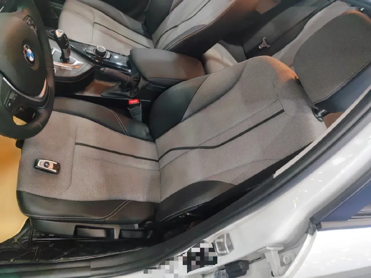 2013 BMW 1 Series 1.6T 136HP L4 8AT,autocango,china used car exporter,china ev exporter,chinese used car exporter,chinese used ev exporter