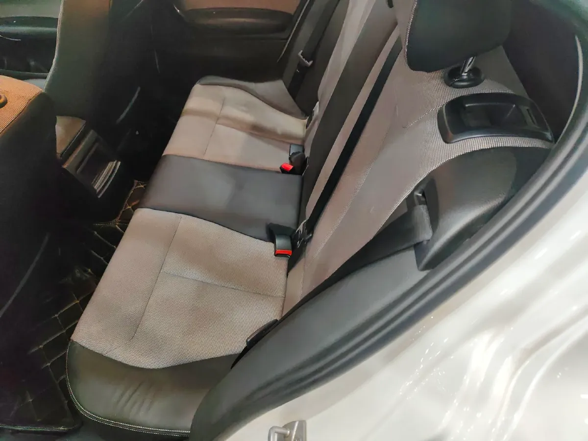 2013 BMW 1 Series 1.6T 136HP L4 8AT,autocango,china used car exporter,china ev exporter,chinese used car exporter,chinese used ev exporter