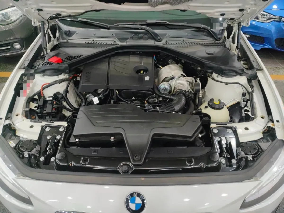 2013 BMW 1 Series 1.6T 136HP L4 8AT,autocango,china used car exporter,china ev exporter,chinese used car exporter,chinese used ev exporter