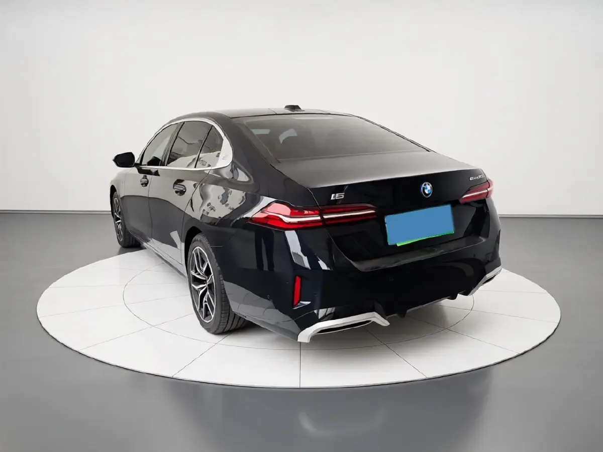 2025 BMW i5 BEV 81.6KWH,autocango,china used car exporter,china ev exporter,chinese used car exporter,chinese used ev exporter