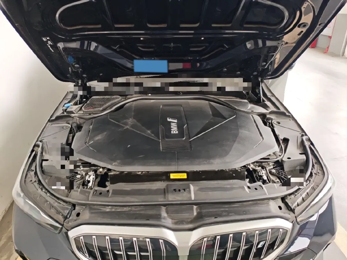 2025 BMW i5 BEV 81.6KWH,autocango,china used car exporter,china ev exporter,chinese used car exporter,chinese used ev exporter