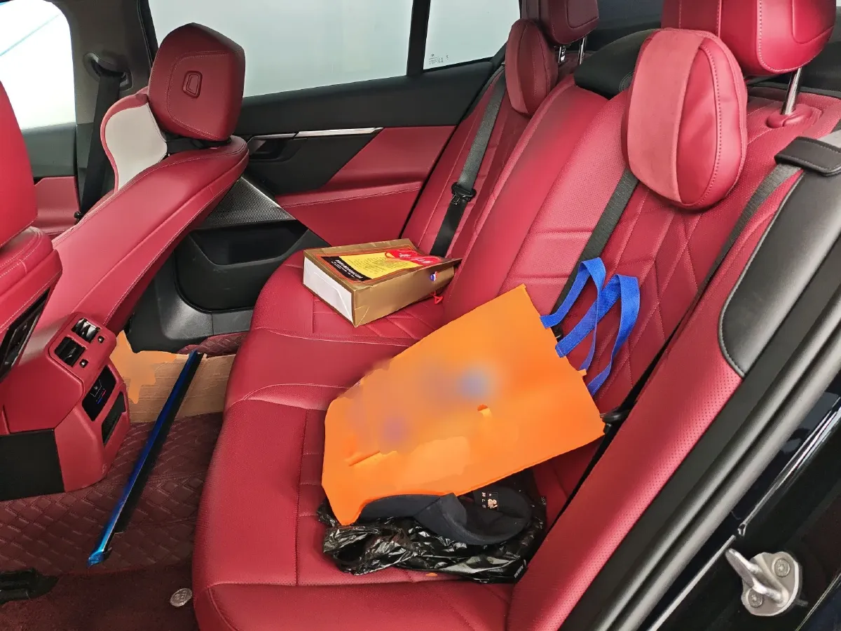 2025 BMW i5 BEV 81.6KWH,autocango,china used car exporter,china ev exporter,chinese used car exporter,chinese used ev exporter