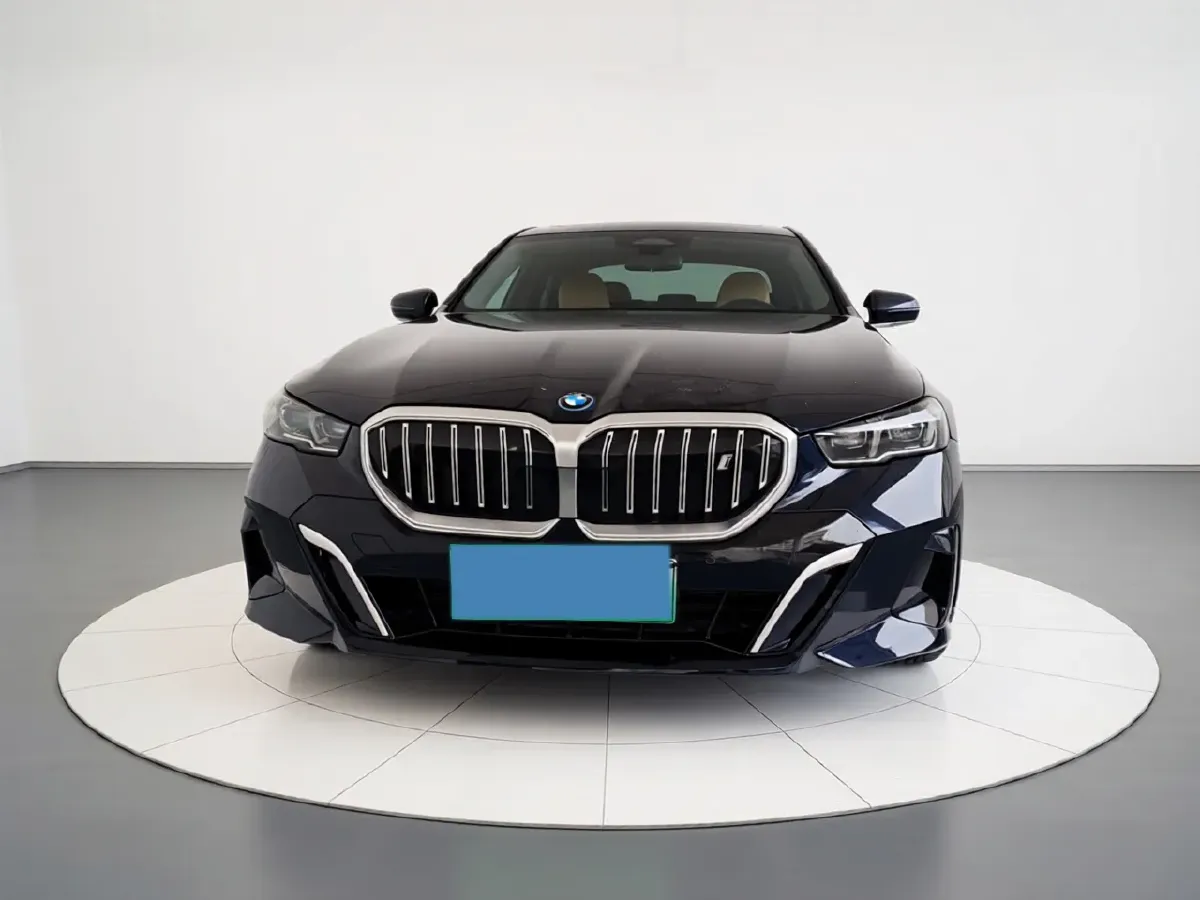 2025 BMW i5 BEV 81.6KWH,autocango,china used car exporter,china ev exporter,chinese used car exporter,chinese used ev exporter