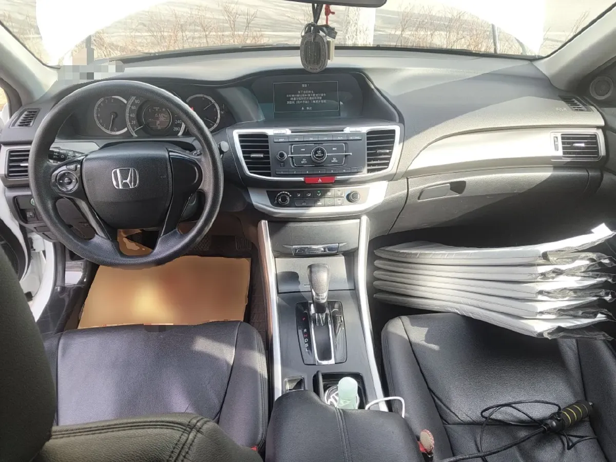 2015 Honda Accord 2.0L 155HP L4 CVT,autocango,china used car exporter,china ev exporter,chinese used car exporter,chinese used ev exporter