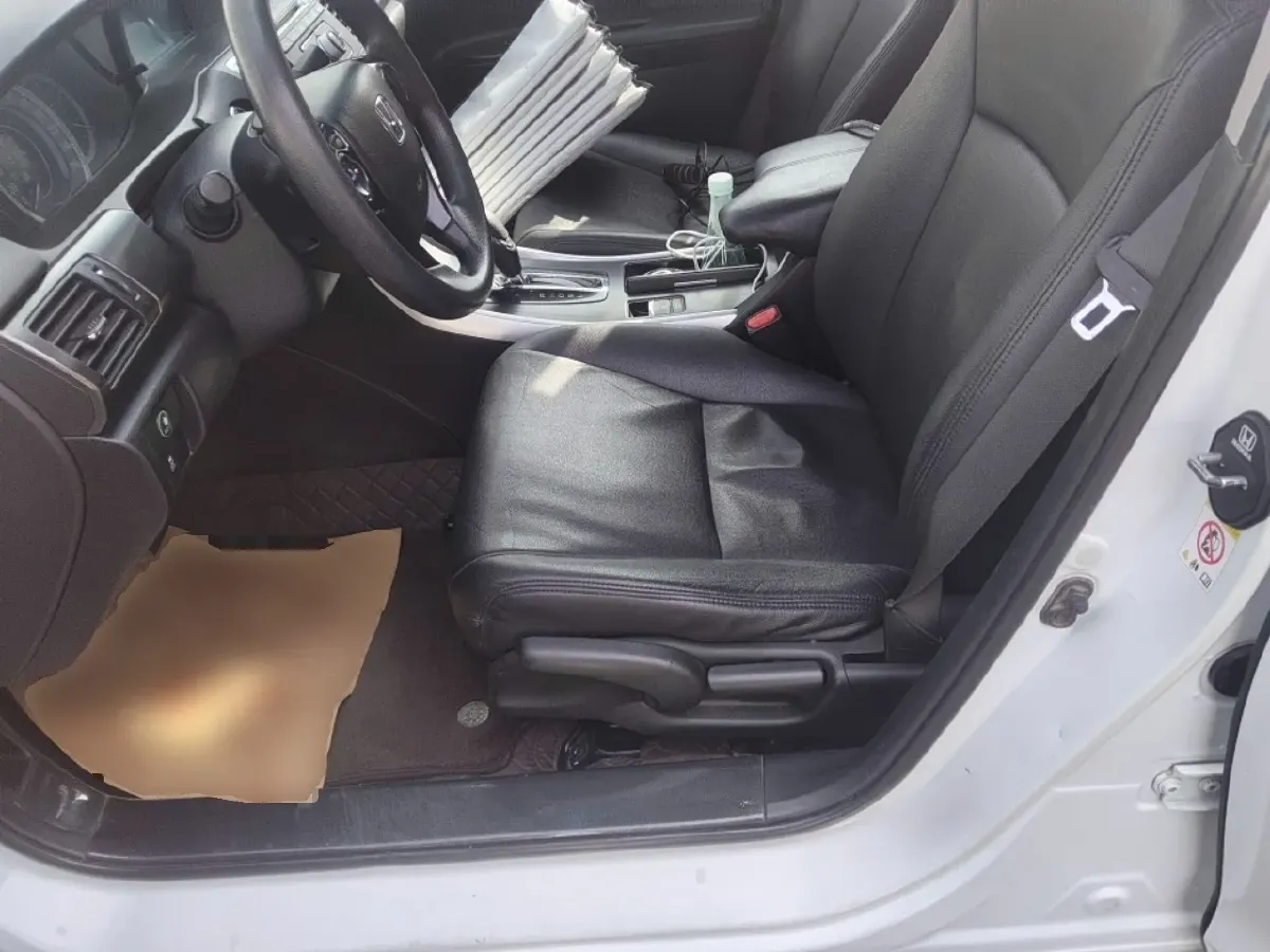 2015 Honda Accord 2.0L 155HP L4 CVT,autocango,china used car exporter,china ev exporter,chinese used car exporter,chinese used ev exporter