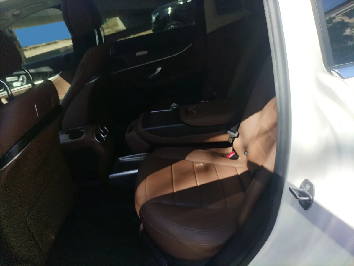 2019 Mercedes-Benz E Class 2.0T 258HP L4 9AT,autocango,china used car exporter,china ev exporter,chinese used car exporter,chinese used ev exporter