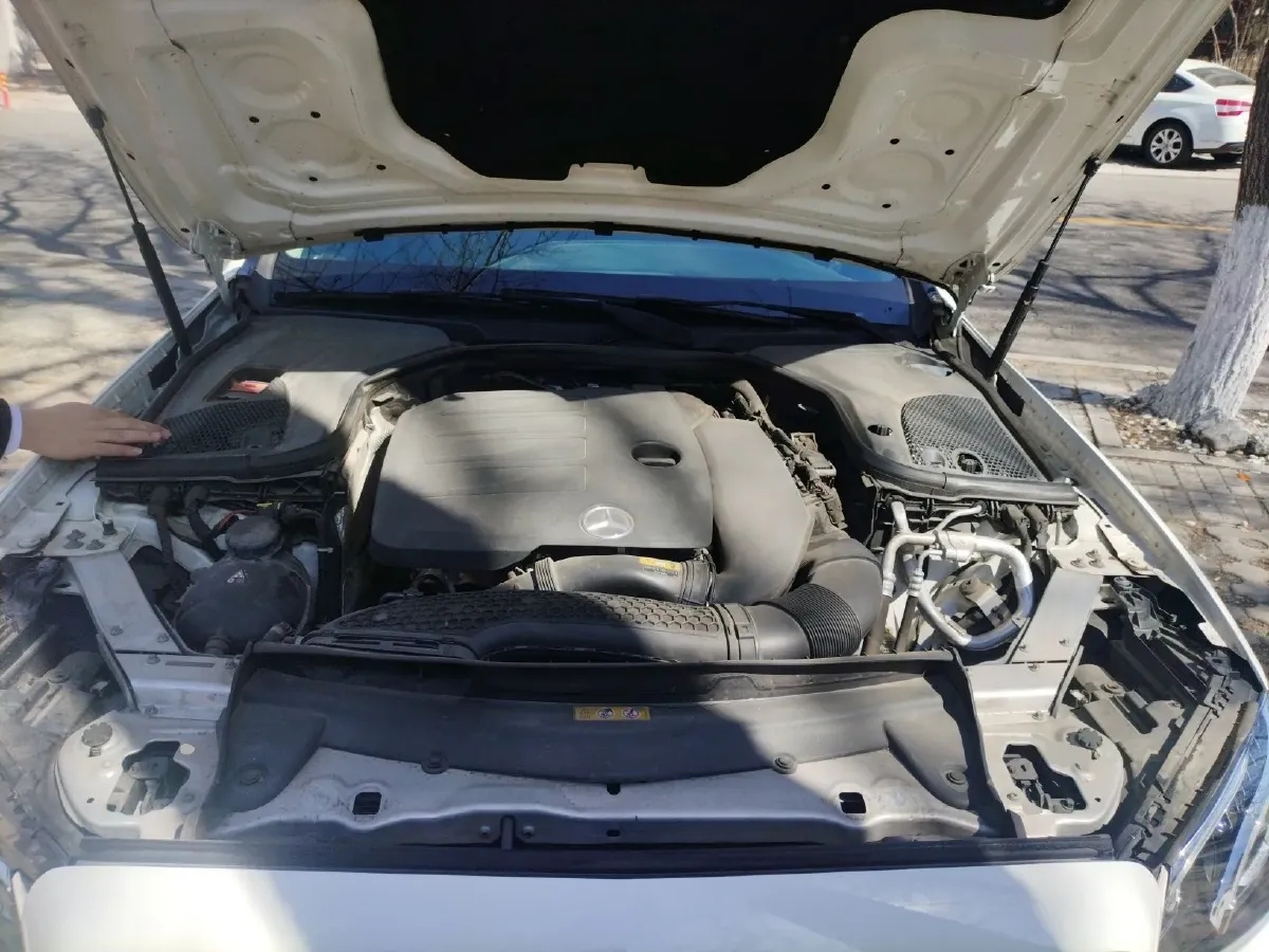 2019 Mercedes-Benz E Class 2.0T 258HP L4 9AT,autocango,china used car exporter,china ev exporter,chinese used car exporter,chinese used ev exporter