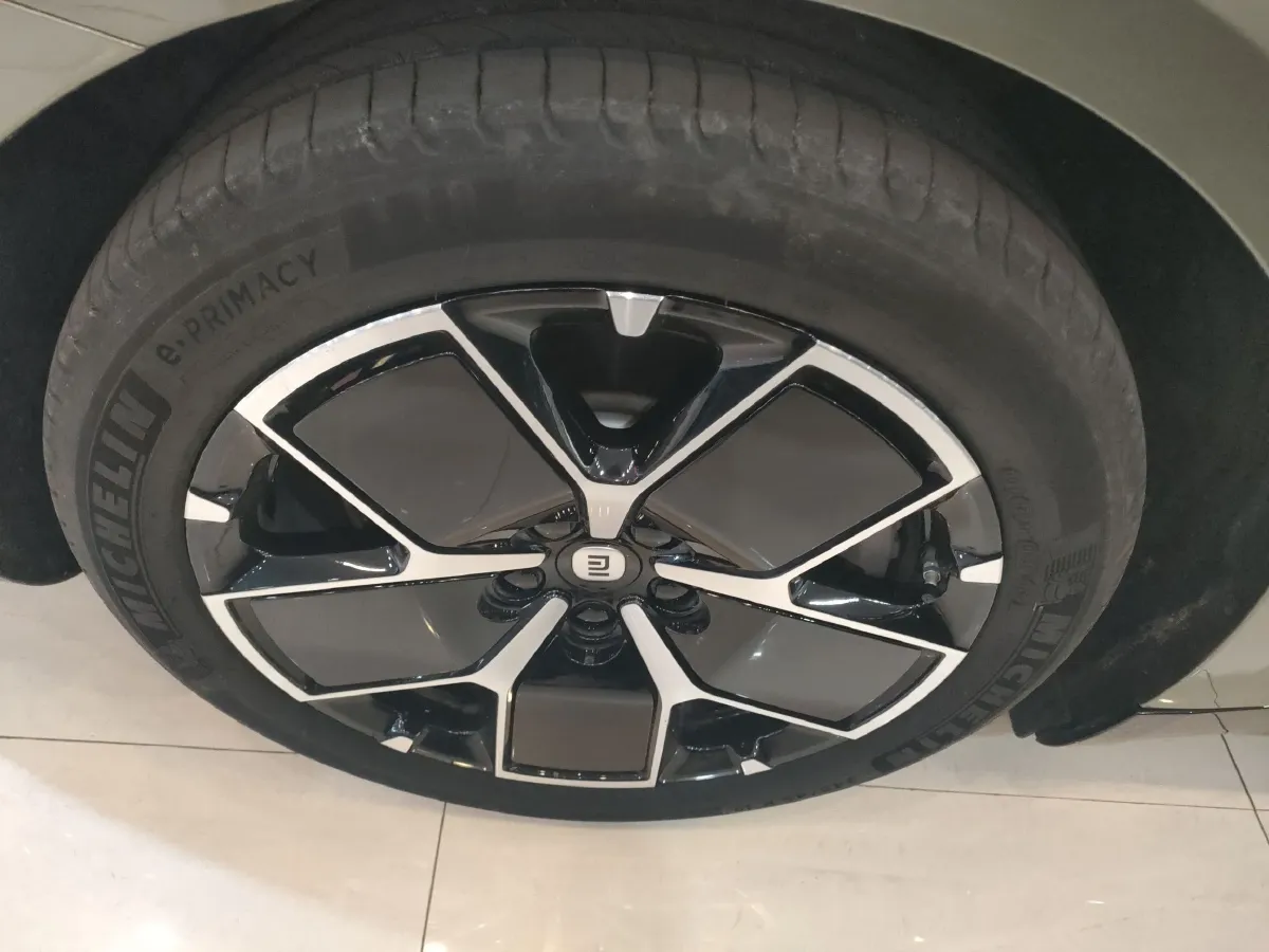 2024 MI SU7 BEV 73.6KWH,autocango,china used car exporter,china ev exporter,chinese used car exporter,chinese used ev exporter