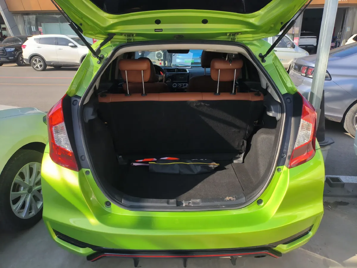 2018 Honda Fit 1.5L 131HP L4 CVT,autocango,china used car exporter,china ev exporter,chinese used car exporter,chinese used ev exporter