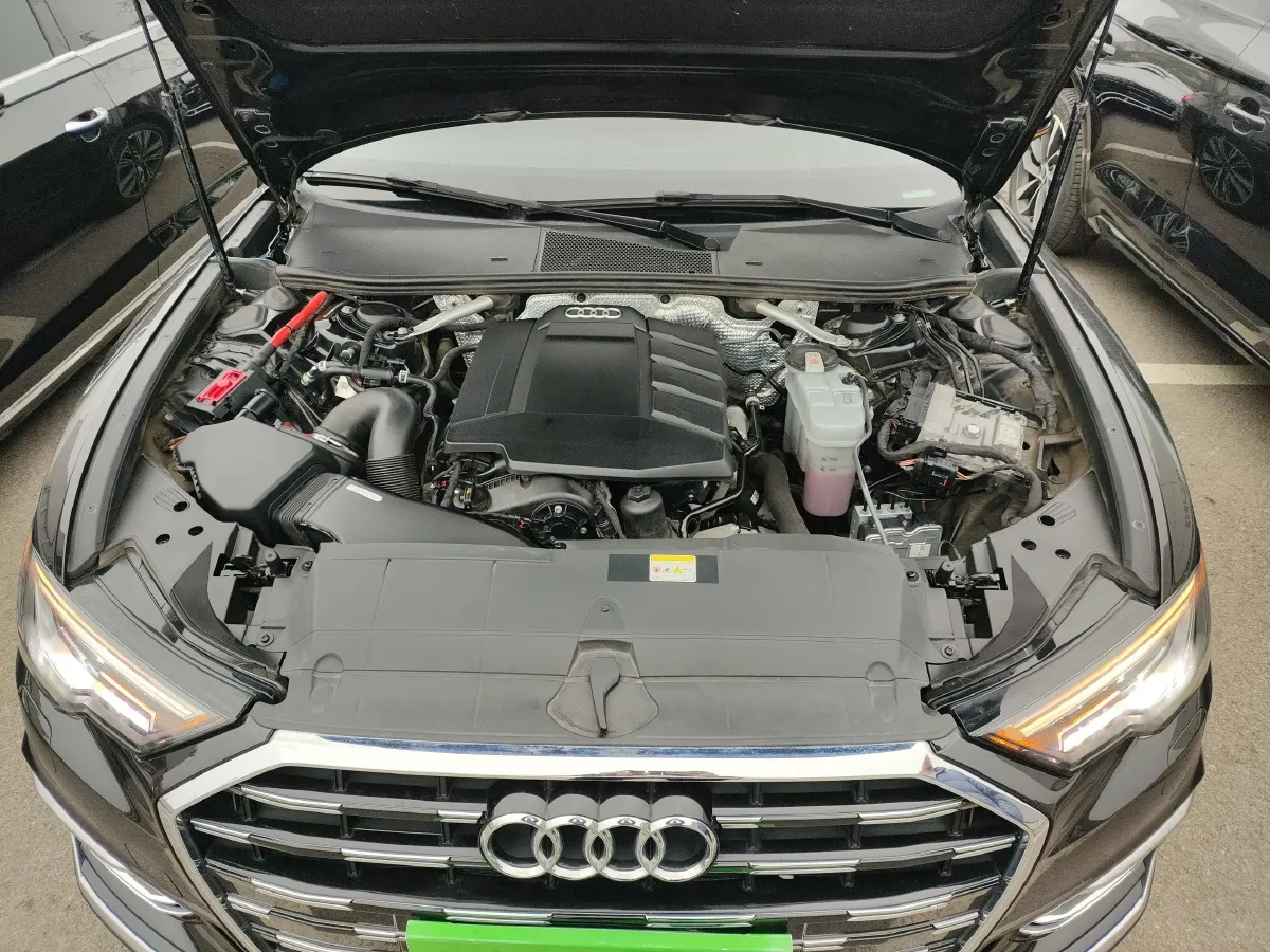 2023 Audi A6L 2.0T 190HP L4 7DCT,autocango,china used car exporter,china ev exporter,chinese used car exporter,chinese used ev exporter