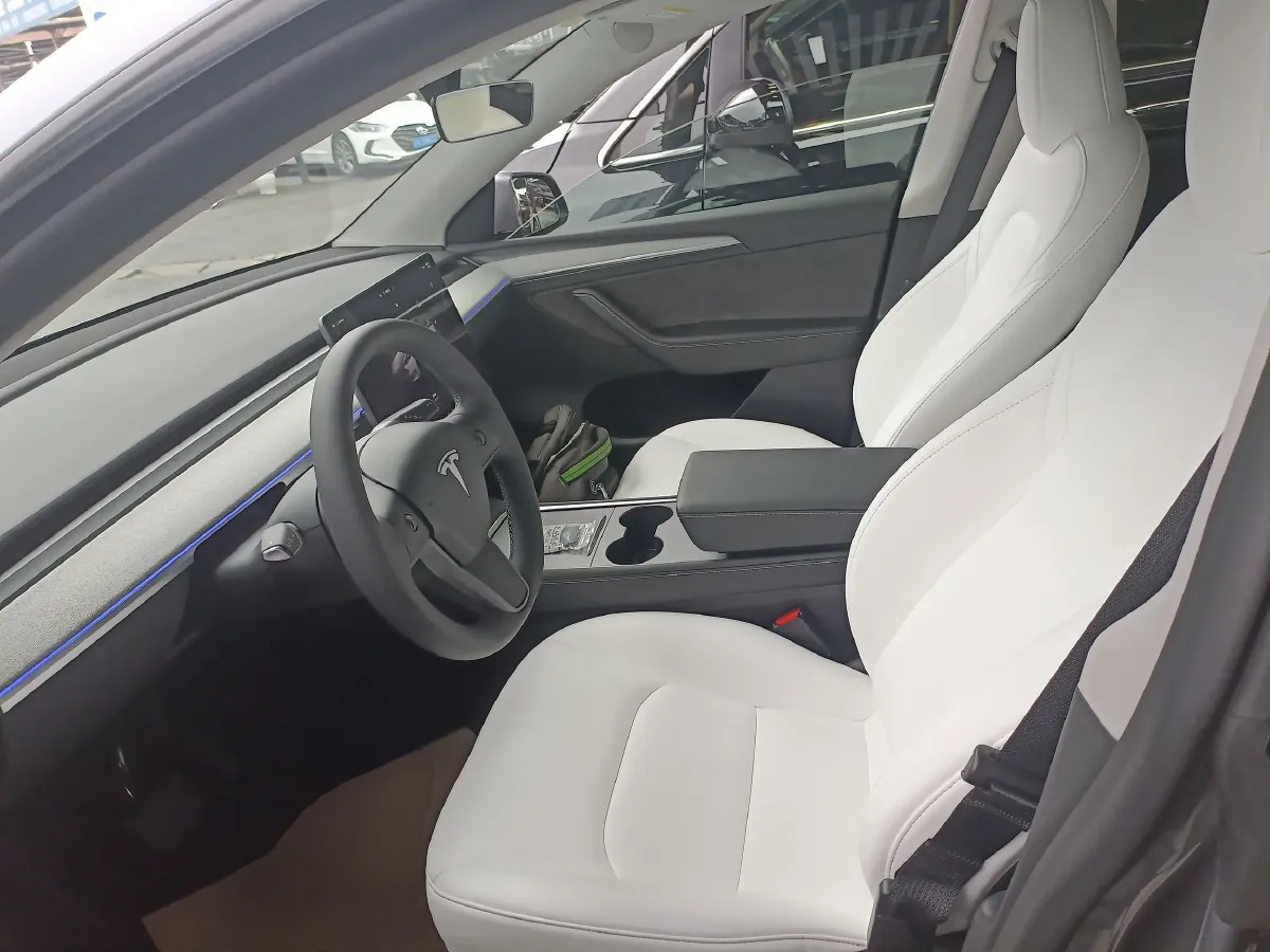 2024 Tesla Model Y BEV 60KWH,autocango,china used car exporter,china ev exporter,chinese used car exporter,chinese used ev exporter