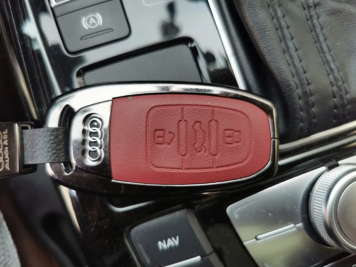 2017 Audi A6L 3.0T 272HP V6 7DCT,autocango,china used car exporter,china ev exporter,chinese used car exporter,chinese used ev exporter