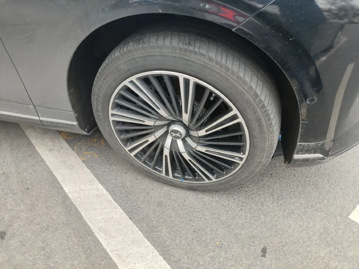 2024 Xpeng G9 BEV 98KWH,autocango,china used car exporter,china ev exporter,chinese used car exporter,chinese used ev exporter