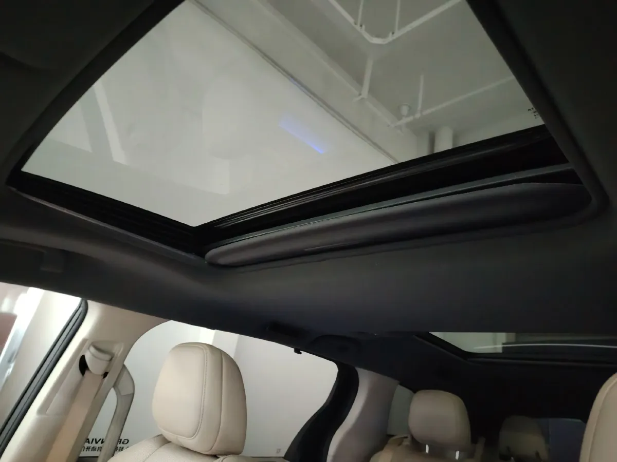 2022 Toyota Granvia 2.5L 192HP L4 E-CVT Hybrid,autocango,china used car exporter,china ev exporter,chinese used car exporter,chinese used ev exporter