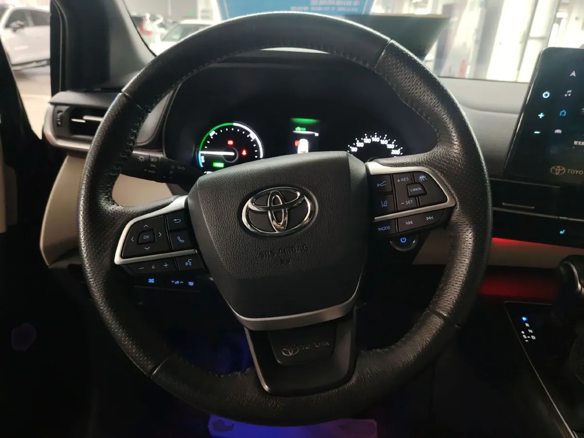 2022 Toyota Granvia 2.5L 192HP L4 E-CVT Hybrid,autocango,china used car exporter,china ev exporter,chinese used car exporter,chinese used ev exporter