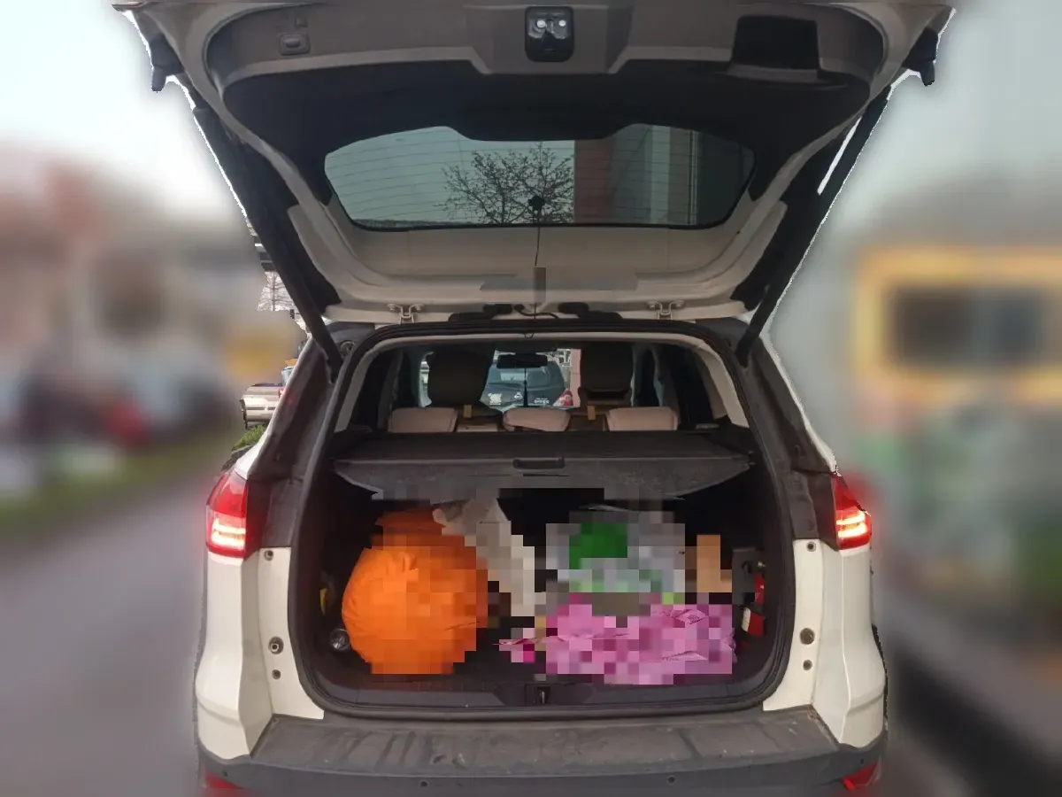 2013 Ford Kuga 1.6T 177HP L4 6AT,autocango,china used car exporter,china ev exporter,chinese used car exporter,chinese used ev exporter