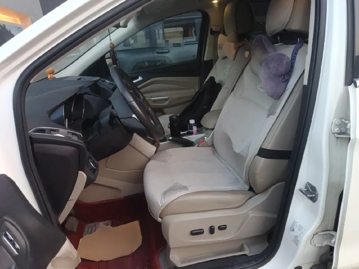 2013 Ford Kuga 1.6T 177HP L4 6AT,autocango,china used car exporter,china ev exporter,chinese used car exporter,chinese used ev exporter