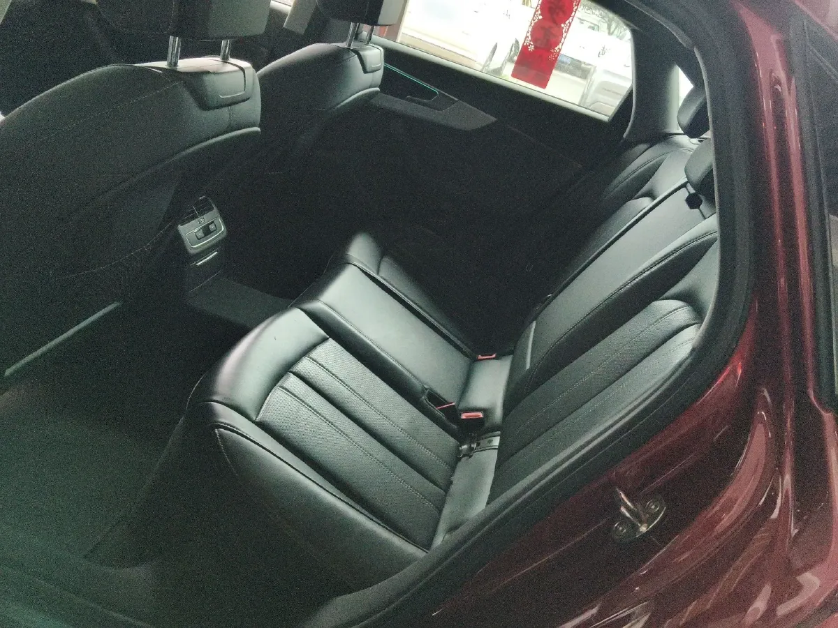 2020 Audi A4L 2.0T 190HP L4 7DCT,autocango,china used car exporter,china ev exporter,chinese used car exporter,chinese used ev exporter